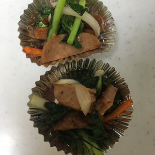 お魚バーグと大根の葉っぱと玉葱炒め(^^)